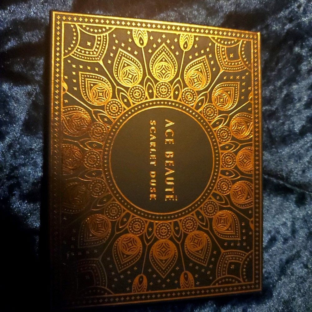 Ace beauty Scarlett dusk pallet